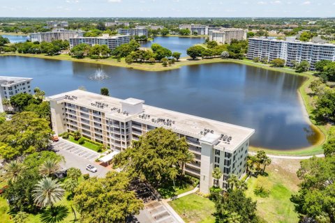 Copropriété à vendre à Pompano Beach, Floride: 2 chambres, 98.85 m2 № 1187296 - photo 9