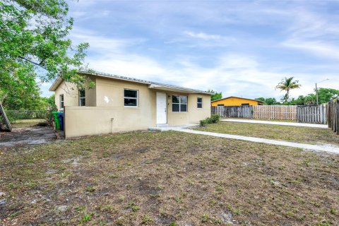 Villa ou maison à vendre à Sunrise, Floride: 3 chambres, 91.51 m2 № 1187675 - photo 14