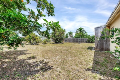 Villa ou maison à vendre à Sunrise, Floride: 3 chambres, 91.51 m2 № 1187675 - photo 2