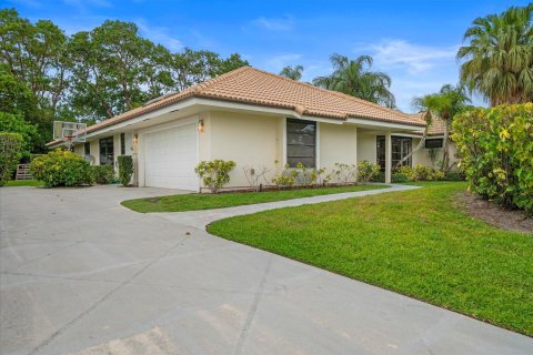 House in Palm Beach Gardens, Florida 4 bedrooms, 227.52 sq.m. № 1187298 - photo 2