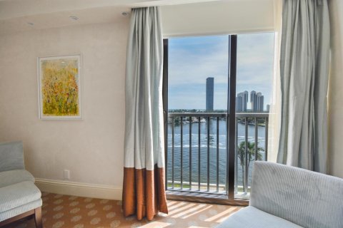 Condo in Aventura, Florida, 2 bedrooms  № 1096360 - photo 26