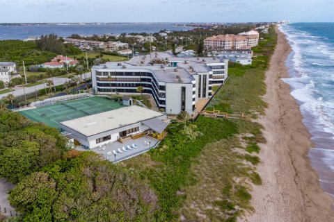 Condo in Stuart, Florida, 2 bedrooms  № 1117794 - photo 26