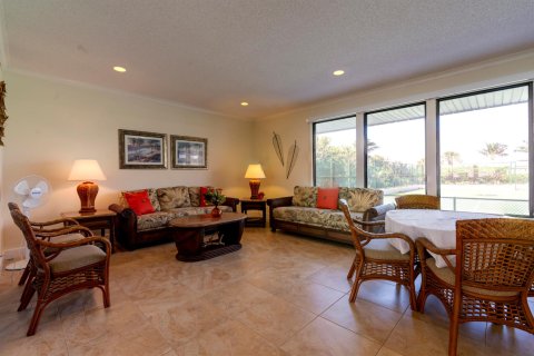 Condo in Stuart, Florida, 2 bedrooms  № 1117794 - photo 19