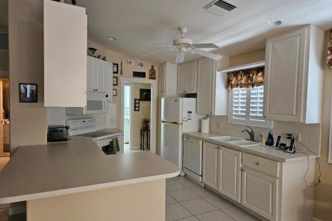 Townhouse in Hobe Sound, Florida 2 bedrooms, 156.26 sq.m. № 761228 - photo 4