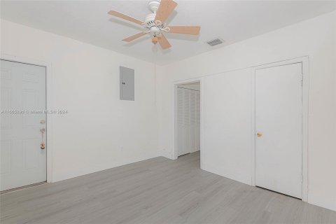 Immobilier commercial à vendre à Miami, Floride: 216.65 m2 № 1378570 - photo 19