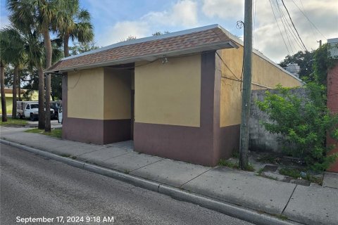 Propiedad comercial en venta en Clearwater, Florida, 178.37 m2 № 1378281 - foto 1