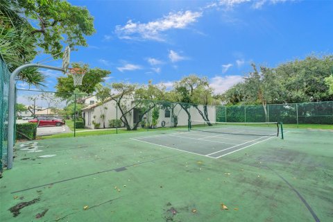 Condo in Plantation, Florida, 2 bedrooms  № 1230202 - photo 2