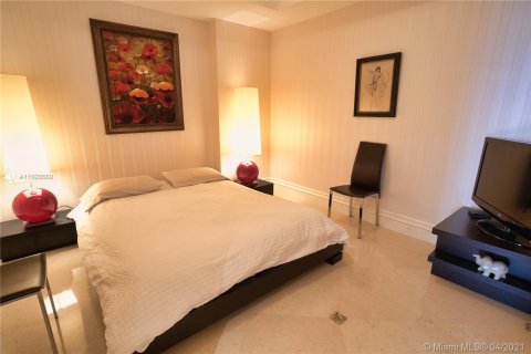 Apartment in Bal Harbour, Florida 2 bedrooms, 206.34 sq.m. № 11193 - photo 26