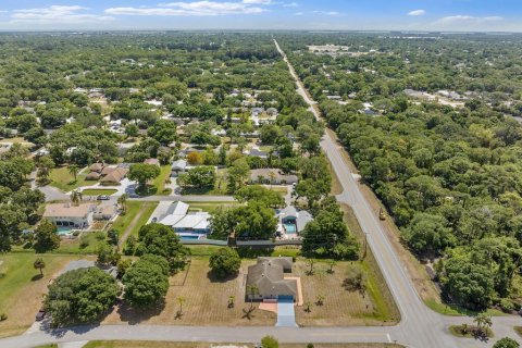 House in Vero Beach, Florida 3 bedrooms, 174.66 sq.m. № 1172540 - photo 3