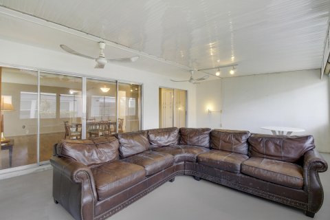 Casa en venta en West Palm Beach, Florida, 2 dormitorios, 123.37 m2 № 1172568 - foto 20