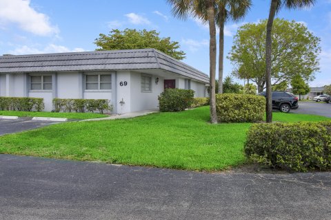 Villa ou maison à vendre à West Palm Beach, Floride: 2 chambres, 123.37 m2 № 1172568 - photo 27