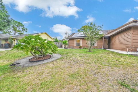 House in Palm Bay, Florida 3 bedrooms, 126.53 sq.m. № 1172542 - photo 20