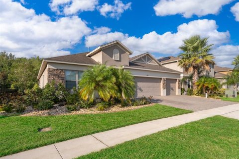 Villa ou maison à vendre à Orlando, Floride: 4 chambres, 258.27 m2 № 1326235 - photo 2