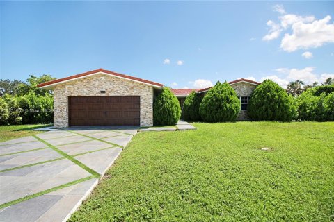 Villa ou maison à vendre à Coral Springs, Floride: 3 chambres, 181.07 m2 № 1292432 - photo 3