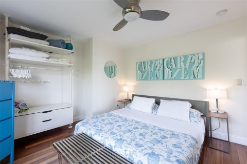 Condo in Miami Beach, Florida, 1 bedroom  № 1291570 - photo 13