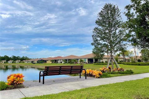 Casa en venta en Port St. Lucie, Florida, 3 dormitorios, 150.5 m2 № 1291573 - foto 7