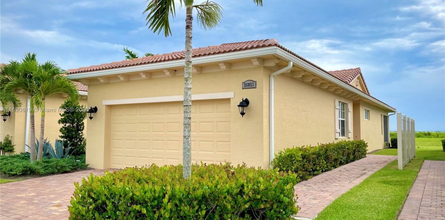 Villa ou maison à Port St. Lucie, Floride 3 chambres, 150.5 m2 № 1291573