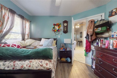 Casa en venta en Homestead, Florida, 3 dormitorios, 138.24 m2 № 783697 - foto 21