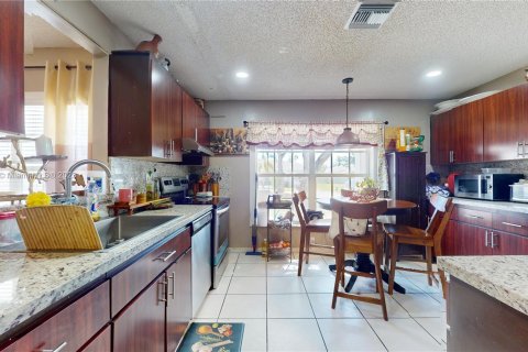Casa en venta en Homestead, Florida, 3 dormitorios, 138.24 m2 № 783697 - foto 9