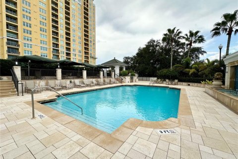 Condominio en alquiler en Tampa, Florida, 2 dormitorios, 103.59 m2 № 1364643 - foto 5