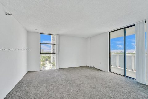 Condominio en venta en Aventura, Florida, 2 dormitorios, 112.78 m2 № 1404344 - foto 27