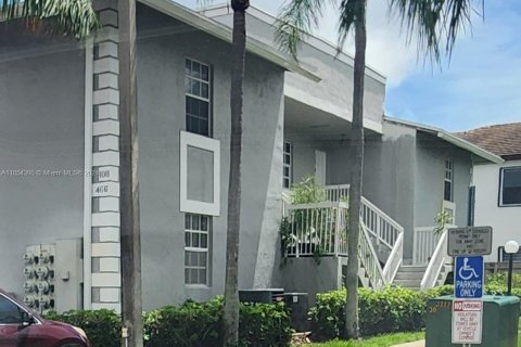 Copropriété à vendre à Miami, Floride: 2 chambres, 98.48 m2 № 1404294 - photo 3