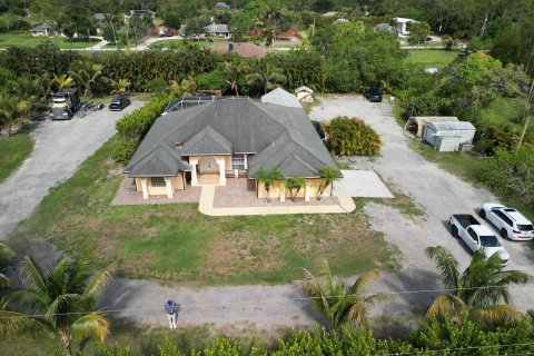 House in Jupiter, Florida 4 bedrooms, 199.83 sq.m. № 1182972 - photo 25