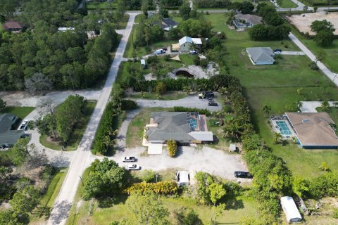 House in Jupiter, Florida 4 bedrooms, 199.83 sq.m. № 1182972 - photo 22