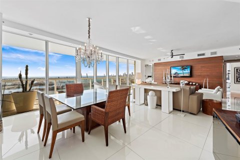 Copropriété à vendre à Miami Beach, Floride: 3 chambres, 199.28 m2 № 1372871 - photo 3