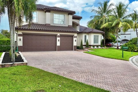 Casa en venta en Miramar, Florida, 5 dormitorios, 312.24 m2 № 1372830 - foto 4