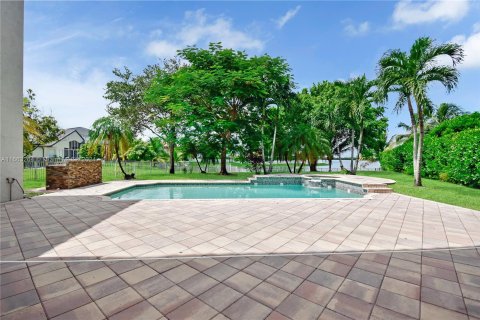 Casa en venta en Miramar, Florida, 5 dormitorios, 312.24 m2 № 1372830 - foto 14