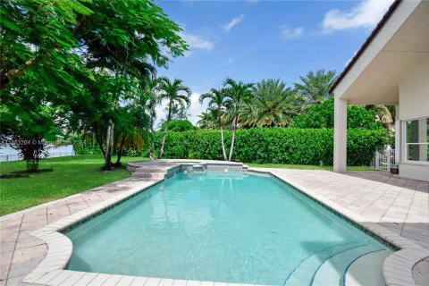 Villa ou maison à vendre à Miramar, Floride: 5 chambres, 312.24 m2 № 1372830 - photo 8