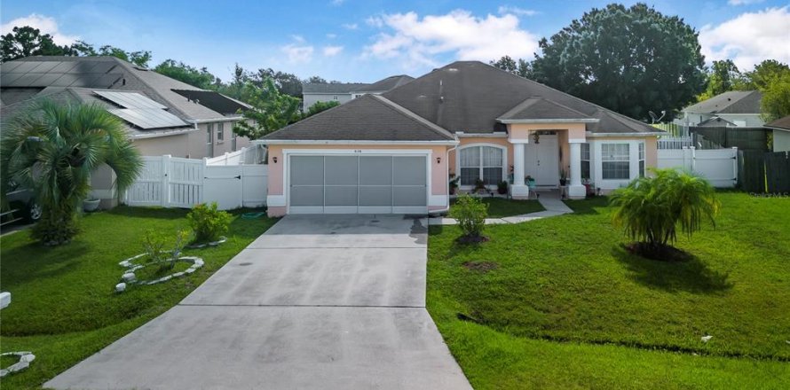 House in Kissimmee, Florida 4 bedrooms, 193.33 sq.m. № 1296875