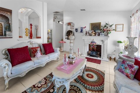 Villa ou maison à vendre à Kissimmee, Floride: 4 chambres, 193.33 m2 № 1296875 - photo 9