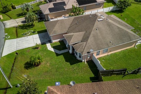 Villa ou maison à vendre à Kissimmee, Floride: 4 chambres, 193.33 m2 № 1296875 - photo 5