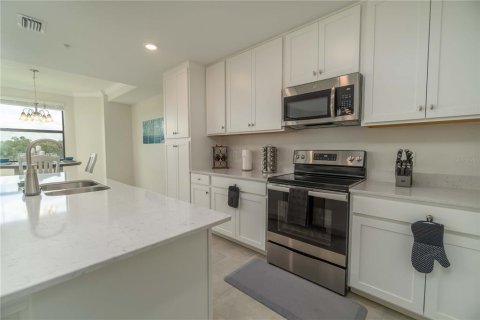 Condominio en alquiler en Bradenton, Florida, 2 dormitorios, 107.21 m2 № 214685 - foto 14