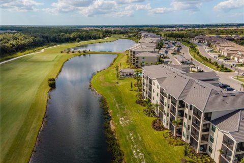 Condo in Bradenton, Florida, 2 bedrooms in LAKEWOOD NATIONAL  № 214685 - photo 21