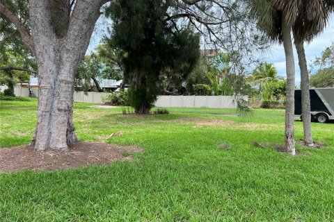 Terreno en venta en Englewood, Florida № 1249265 - foto 12