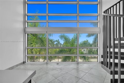 Condominio en venta en Miami Beach, Florida, 2 dormitorios, 88.44 m2 № 1236467 - foto 4