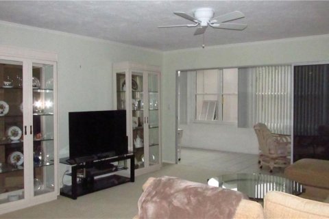 Copropriété à louer à Sarasota, Floride: 2 chambres, 116.13 m2 № 213070 - photo 5