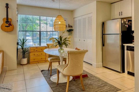 Copropriété à vendre à Altamonte Springs, Floride: 2 chambres, 82.96 m2 № 1382492 - photo 10