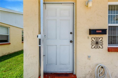 Copropriété à vendre à New Port Richey, Floride: 1 chambre, 50.17 m2 № 1303792 - photo 11