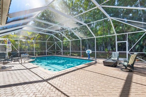 House in Boca Raton, Florida 5 bedrooms, 281.96 sq.m. № 1139457 - photo 22