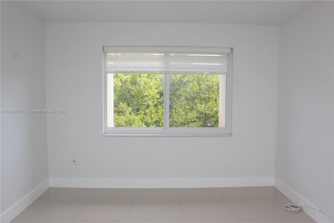 Condominio en venta en Miami, Florida, 1 dormitorio, 66.15 m2 № 1367175 - foto 9