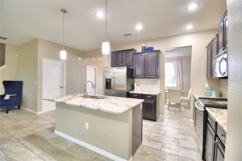 Casa en venta en Davenport, Florida, 5 dormitorios, 264.49 m2 № 1246239 - foto 13