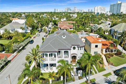 House in Fort Lauderdale, Florida 7 bedrooms, 649.39 sq.m. № 582710 - photo 3