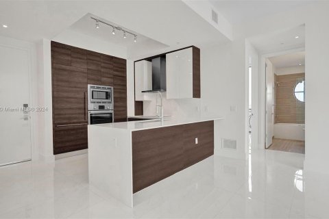 Condo in Coral Gables, Florida, 3 bedrooms  № 1367378 - photo 5