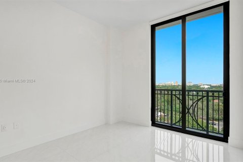 Condominio en alquiler en Coral Gables, Florida, 3 dormitorios, 100.8 m2 № 1367378 - foto 24