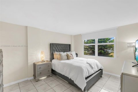 Copropriété à vendre à Oakland Park, Floride: 1 chambre № 1367429 - photo 12