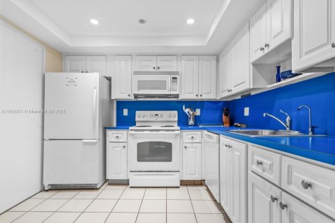 Copropriété à vendre à Fort Lauderdale, Floride: 2 chambres, 124.86 m2 № 1367428 - photo 8